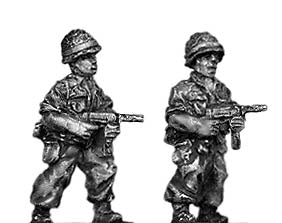 Legionnaire in helmet with MAT 49