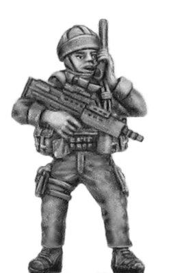 100MOD405 British support troops, helmet