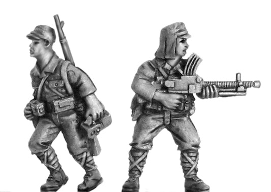 Japanese LMG team wearing Kepi