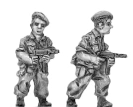 Legionnaire in beret with MAT 49