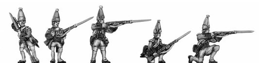 300SYW507 Grenadier in mitre skirmishing